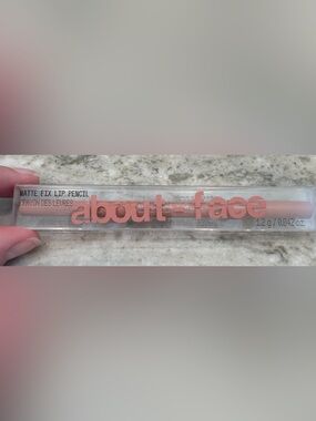 2 About-face matte Lip Liners